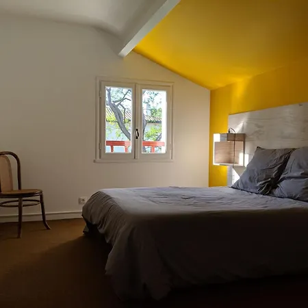 Hébergement de vacances Maison 3* à Hendaye, Proche Et Commerces, Jardin Privé, Parfait Pour Familles Et Amis - Fr-1-239-492 *